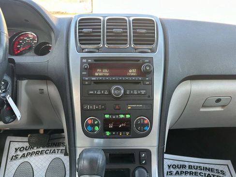 Used 2007 GMC Acadia SLT w/ FTC Luxury Package FWD image 16