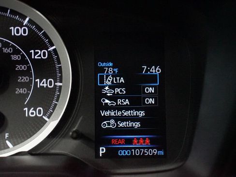 Used 2022 Toyota Corolla LE FWD image 16