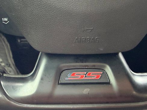 Used 2021 Chevrolet Camaro SS image 15