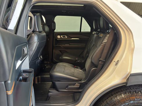 Used 2026 Ford Explorer Tremor w/ Tremor Ultimate Package AWD/4WD image 12