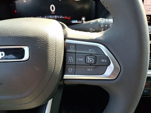 Used 2023 Jeep Compass High Altitude AWD/4WD image 18