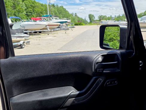 Used 2013 Jeep Wrangler Unlimited Sport AWD/4WD image 18