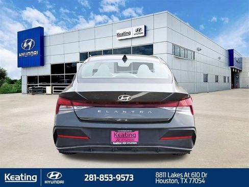 Certified 2024 Hyundai Elantra SEL FWD image 6
