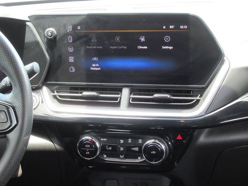 Certified 2024 Chevrolet Trax RS w/ Driver Confidence Package FWD image 15