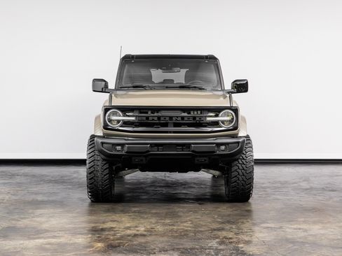 Used 2025 Ford Bronco Outer Banks AWD/4WD image 2