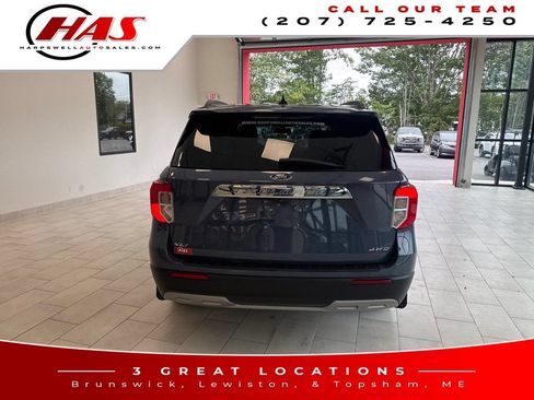 Used 2021 Ford Explorer XLT w/ Equipment Group 202A AWD/4WD image 5