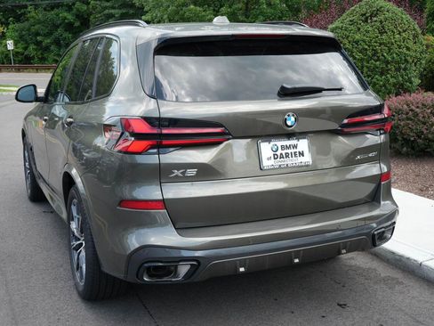 New 2026 BMW X5 xDrive40i w/ M Sport Package AWD/4WD image 18