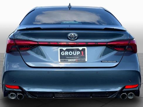 Used 2019 Toyota Avalon Touring w/ Advanced Safety Package FWD image 5