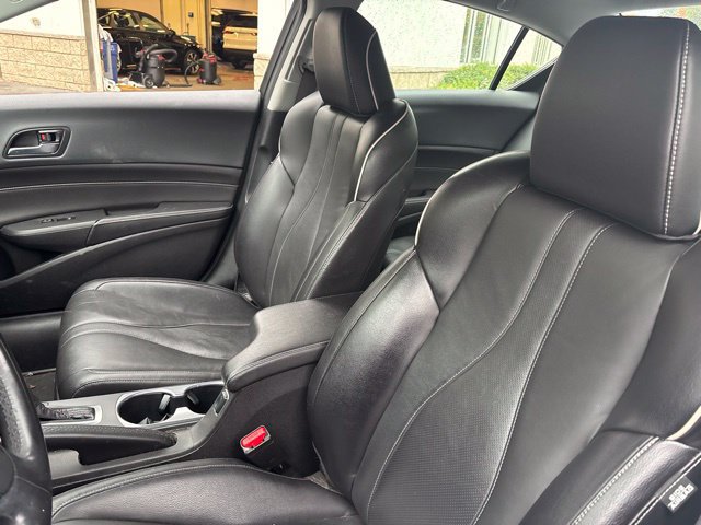 Used 2019 Acura ILX w/ Premium Package FWD image 12