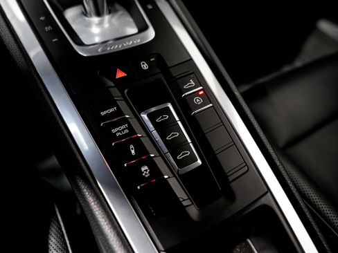 Used 2012 Porsche 911 Carrera S image 15
