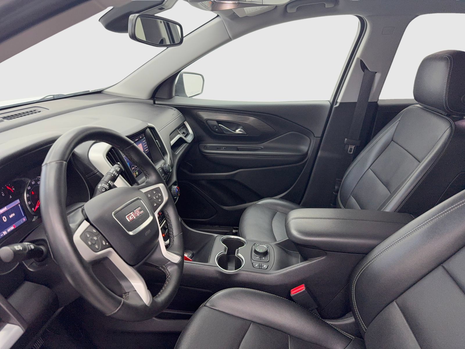 Used 2024 GMC Terrain SLT FWD image 32