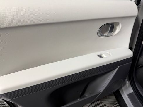 Used 2024 Hyundai Ioniq 5 SEL image 28