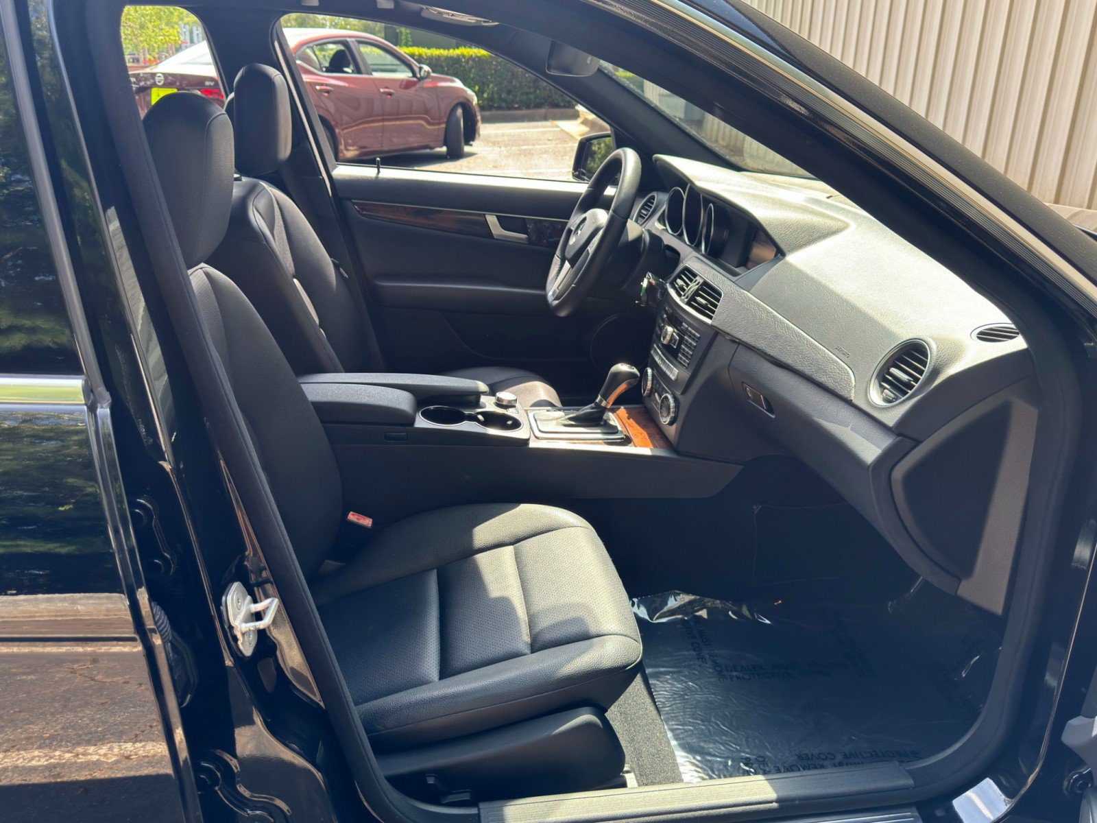 Used 2013 Mercedes-Benz C 300 4MATIC Sedan image 15
