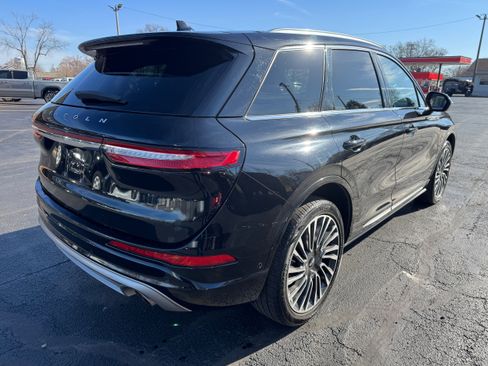 Used 2020 Lincoln Corsair Reserve image 7