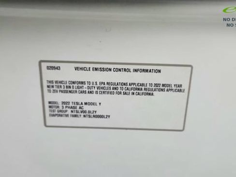 Used 2022 Tesla Model Y Long Range AWD/4WD image 62