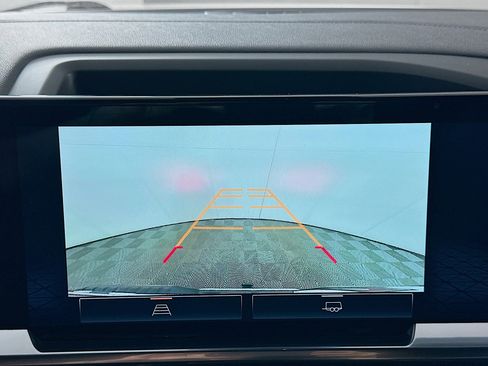 Used 2023 GMC Sierra 1500 SLT w/ SLT Premium Package image 22