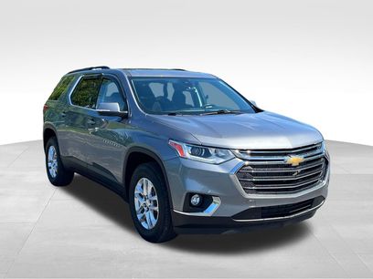 Used 2021 Chevrolet Traverse LT