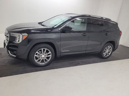 Used 2024 GMC Terrain SLT w/ Tech Package AWD/4WD image 2