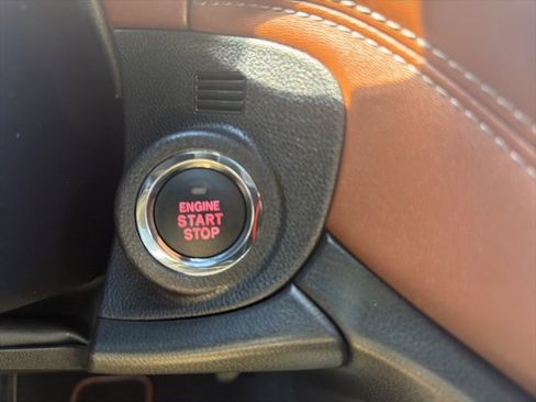 Used 2023 Subaru Outback Touring image 30