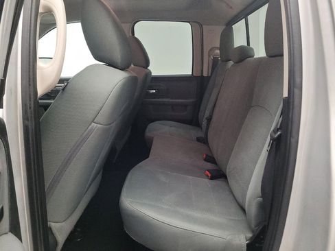 Used 2016 RAM 1500 Classic SLT RWD image 18