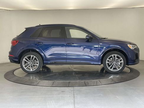 New 2025 Audi Q3 2.0T Premium w/ Convenience Package image 8