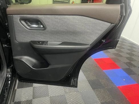 Used 2023 Nissan Rogue SV AWD/4WD image 20
