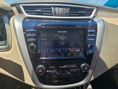 Used 2018 Nissan Murano SV FWD image 20