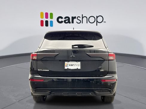 Used 2024 Mitsubishi Outlander SE Black Edition AWD/4WD image 4