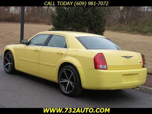 Used 2006 Chrysler 300 Base 4dr Sedan image 10