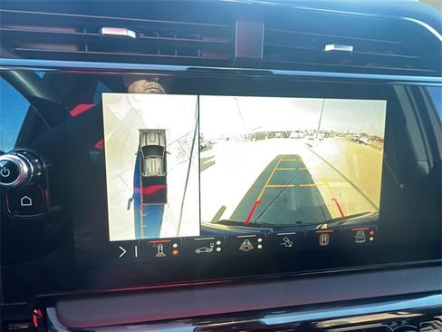 Used 2024 GMC Sierra 2500 AT4 w/ AT4 Premium Plus Package image 30