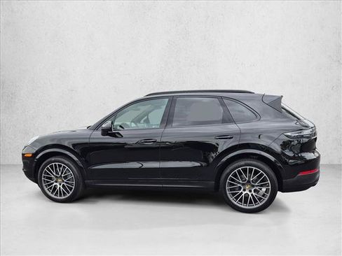 Used 2023 Porsche Cayenne S AWD/4WD image 9