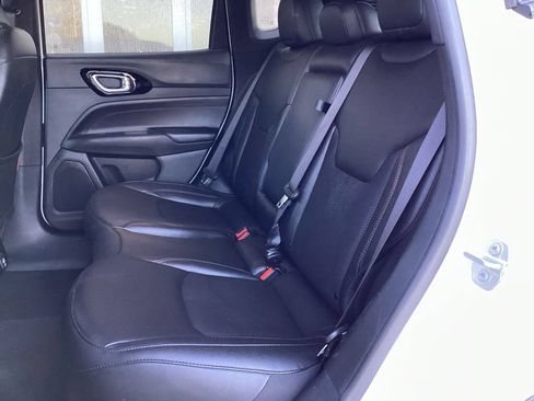 Used 2024 Jeep Compass Trailhawk AWD/4WD image 15