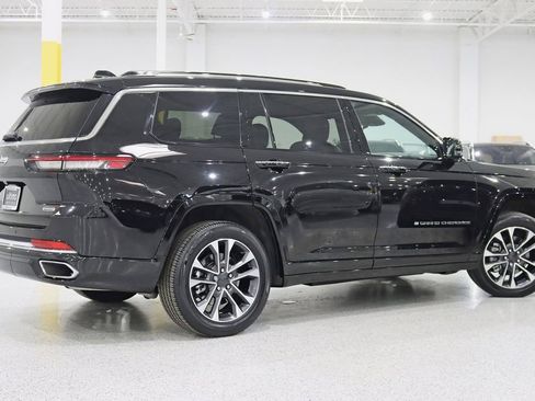Used 2023 Jeep Grand Cherokee L Overland AWD/4WD image 9