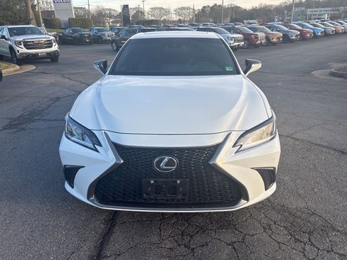 Used 2023 Lexus ES 350 F Sport image 3