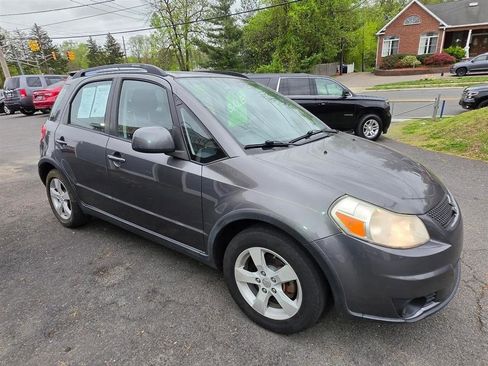 Used 2012 Suzuki SX4 AWD Hatchback image 4