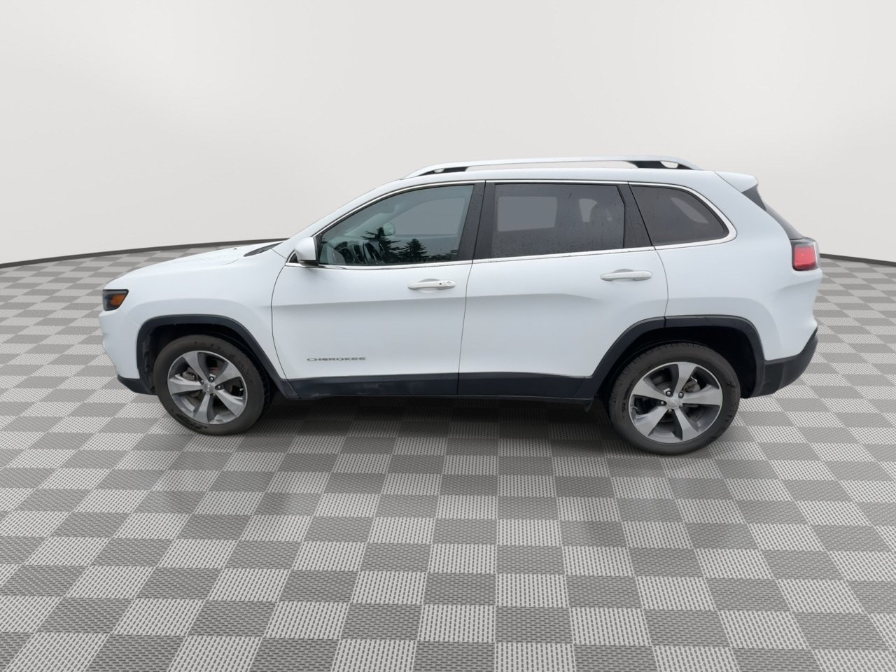 Used 2020 Jeep Cherokee Limited FWD image 5