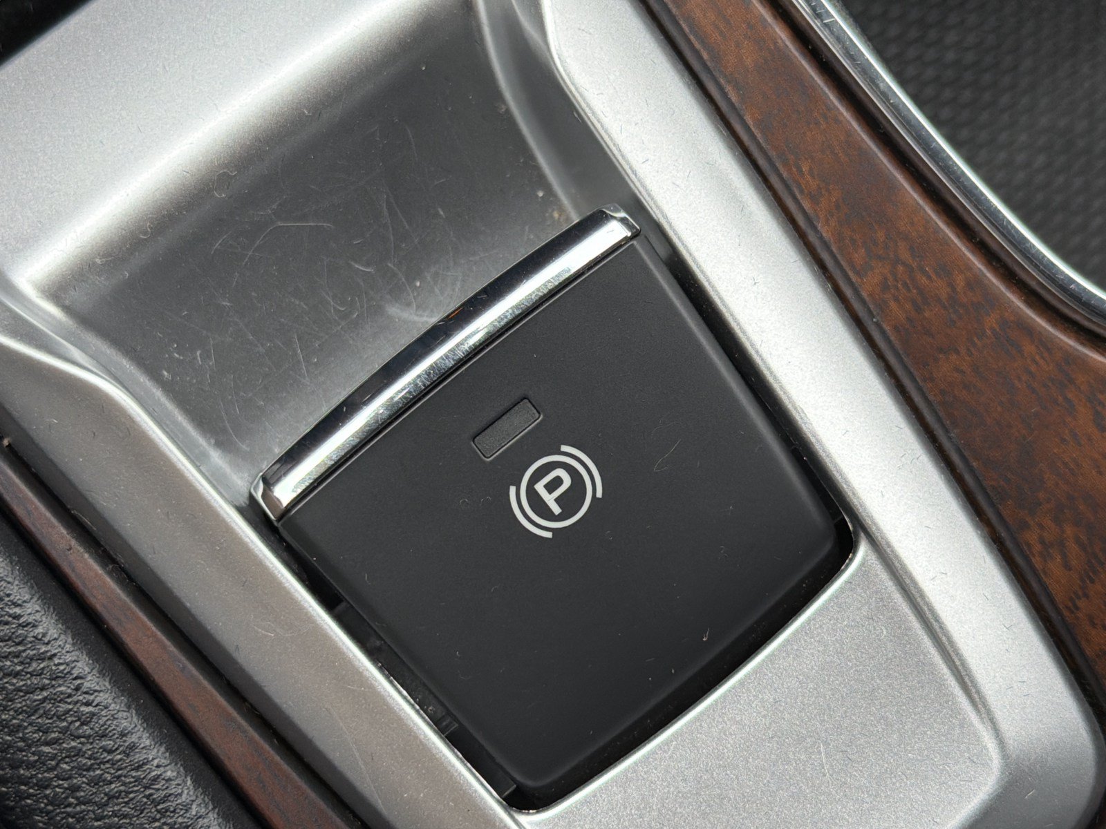 Certified 2025 Subaru Ascent Touring AWD/4WD image 30