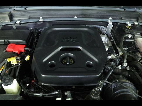 Used 2025 Jeep Wrangler Unlimited Sport AWD/4WD image 19
