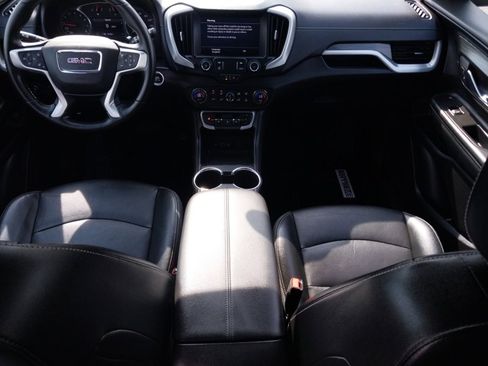 Used 2024 GMC Terrain SLT image 13