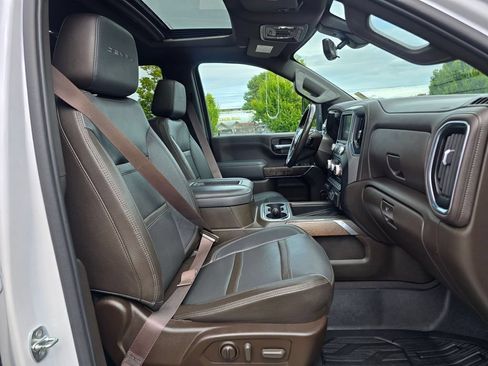 Used 2022 GMC Sierra 3500 Denali w/ Denali Ultimate Package AWD/4WD image 19