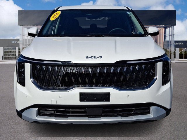 Certified 2026 Kia Carnival FWD image 2