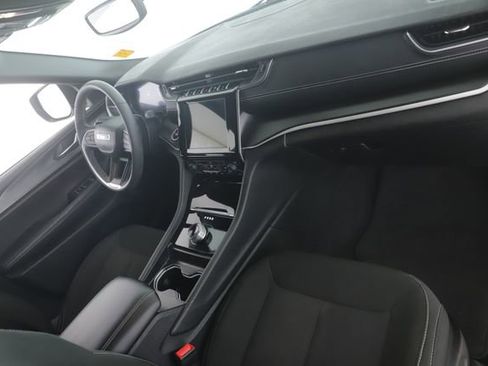 Used 2024 Jeep Grand Cherokee L Laredo w/ Luxury Tech Group I image 30