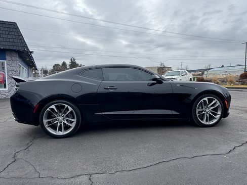 Used 2017 Chevrolet Camaro SS RWD image 14