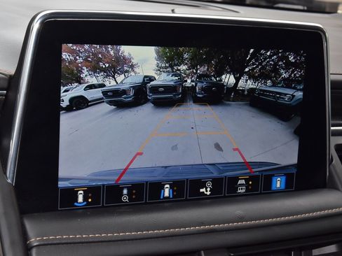 Used 2021 GMC Yukon AT4 w/ AT4 Premium Plus Package image 32