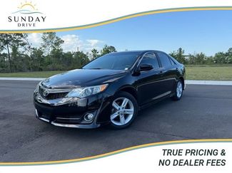 Used 2014 Toyota Camry SE video 1