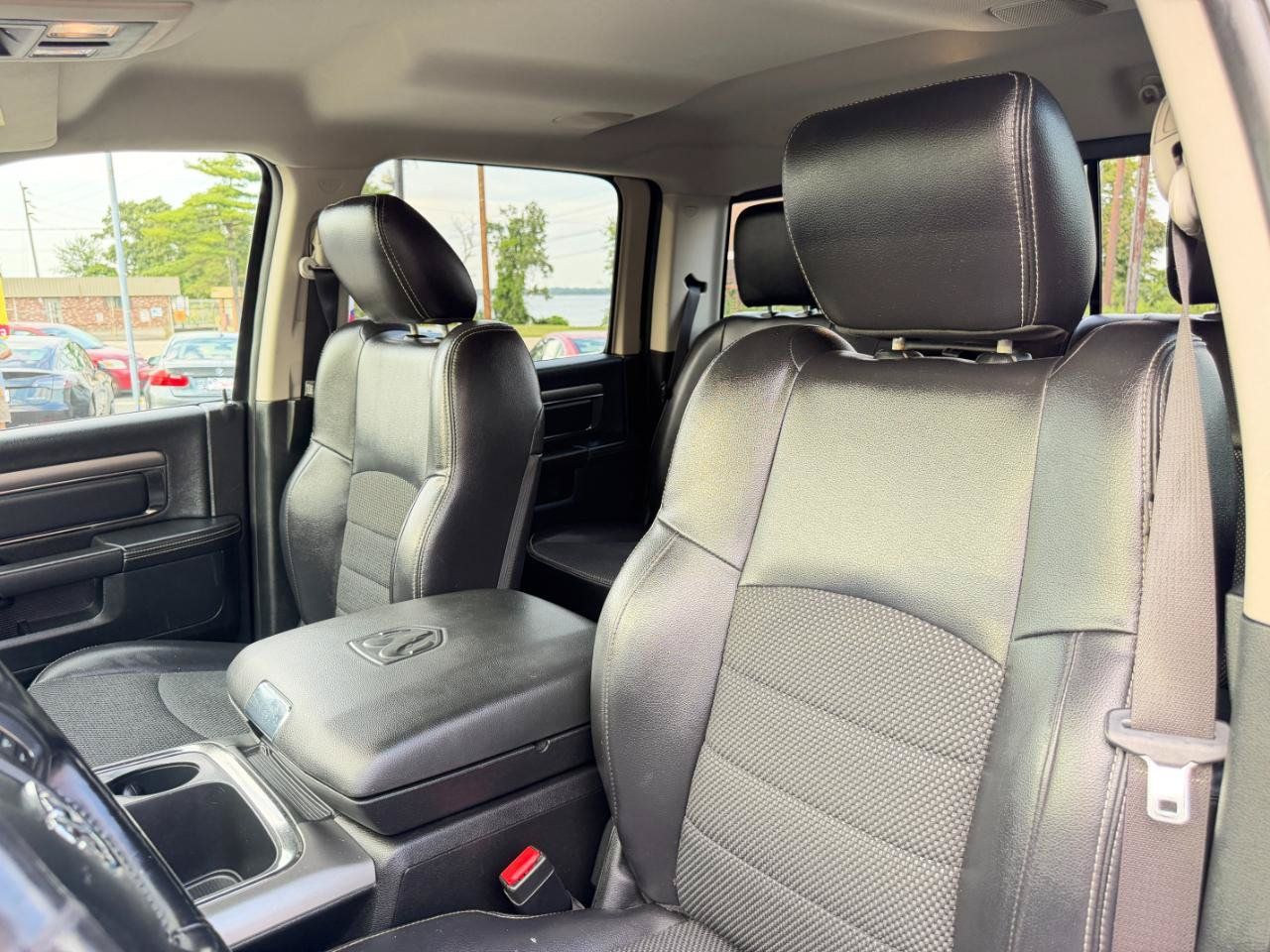 Used 2016 RAM 1500 Sport w/ Black Ram 1500 Sport Group AWD/4WD image 13