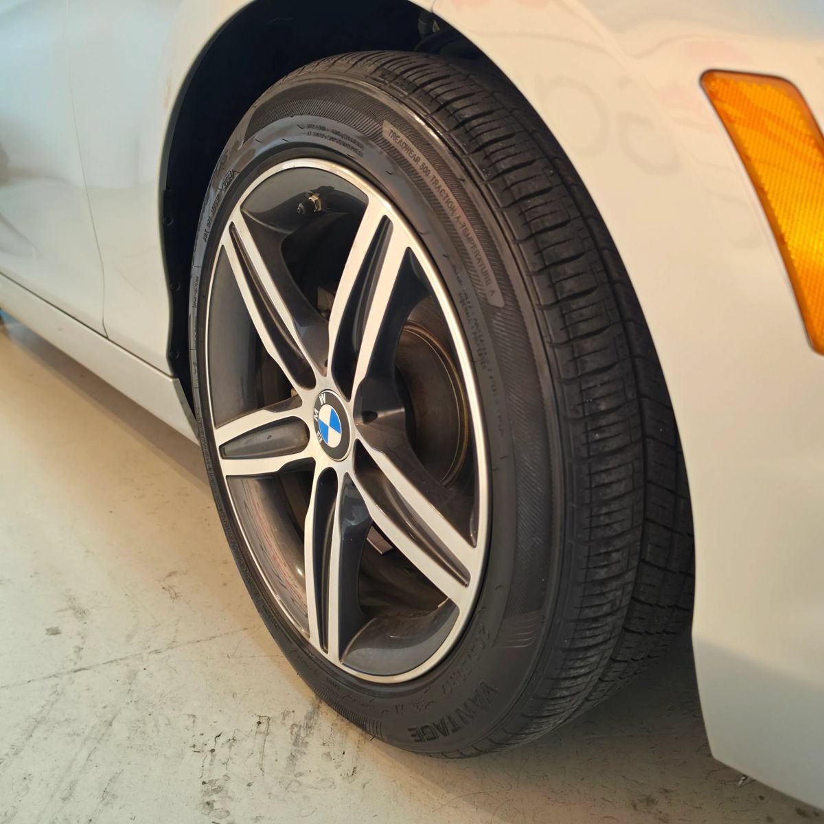 Used 2017 BMW 230i Convertible RWD image 11