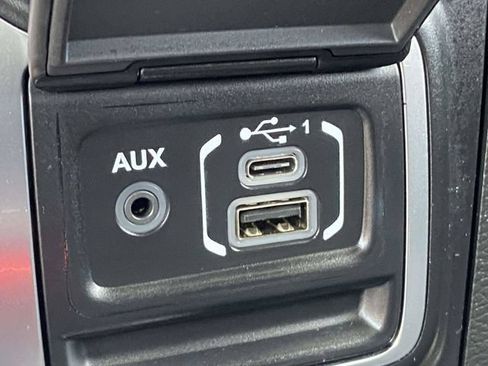 Used 2020 Jeep Wrangler Sport AWD/4WD image 26