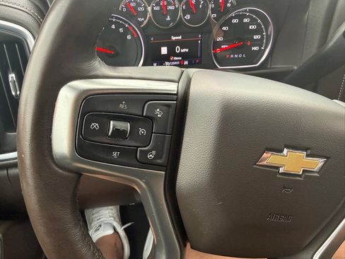 Used 2021 Chevrolet Silverado 1500 LTZ w/ Safety Package II AWD/4WD image 15