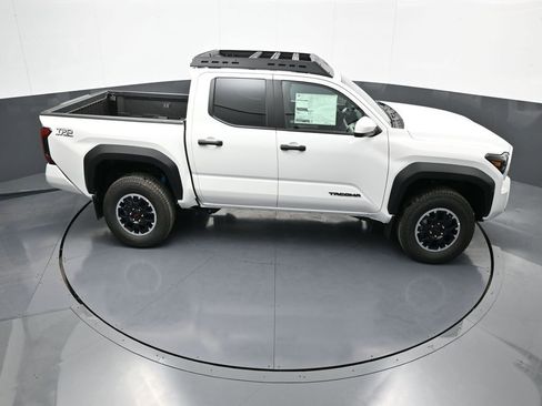 New 2024 Toyota Tacoma TRD Off-Road image 34